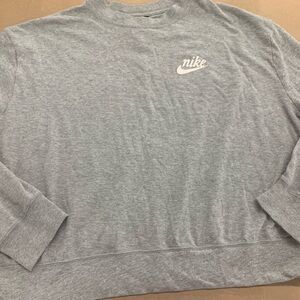 Nike Women’s Long Sleeve Crop Top